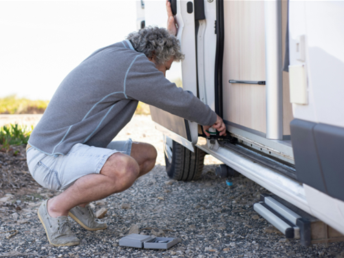 Remise en service d’un VR - La routine printanière des caravaniers - Magazine Camper