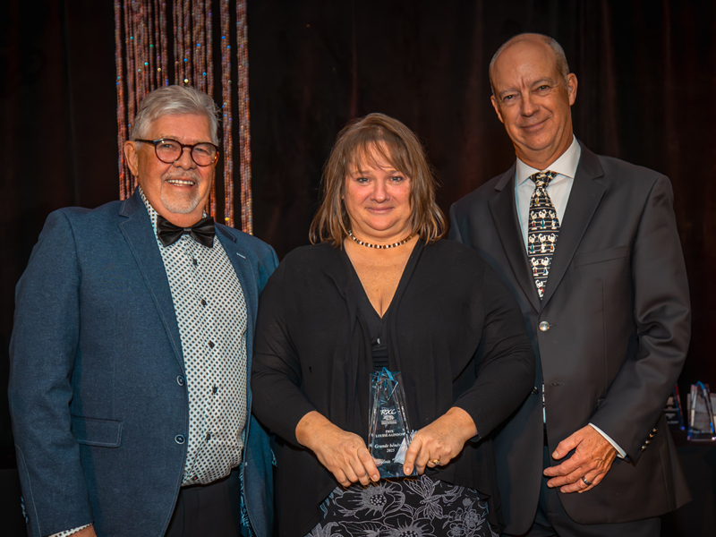 Guy Boutin (secrétaire FQCC), 𝗦𝘆𝗹𝘃𝗶𝗲 𝗧𝗲𝗹𝗹𝗶𝗲𝗿, Alain Boyer (président FQCC) - Magazine Camping Caravaning