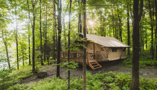 Un deuxième village Huttopia au Québec cet été