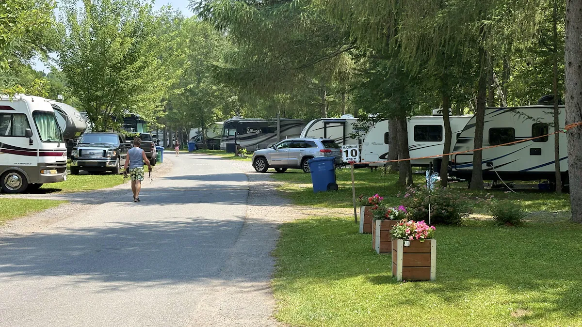- Camping Caravaning - Camping Caravaning