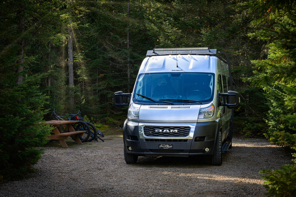  - Magazine Camper
