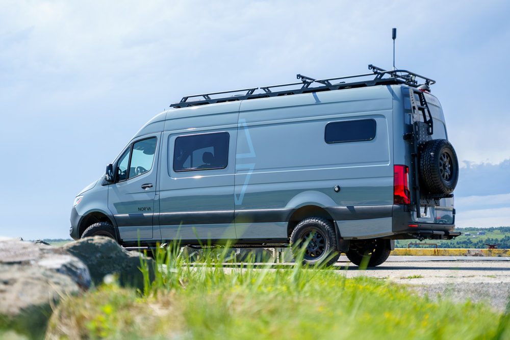  - Magazine Camper